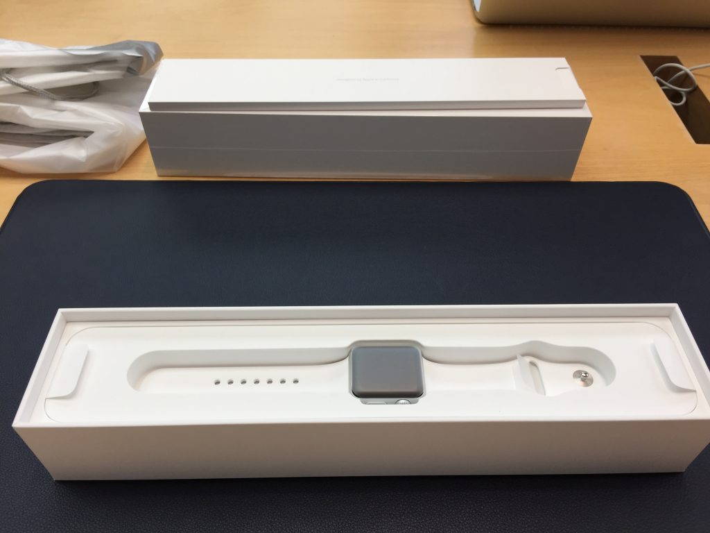 apple_watch_s2_open_1